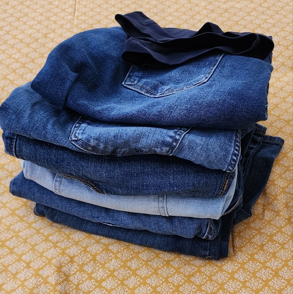 Lot of Maternity Shorts & Pants - Picture 1 of 12